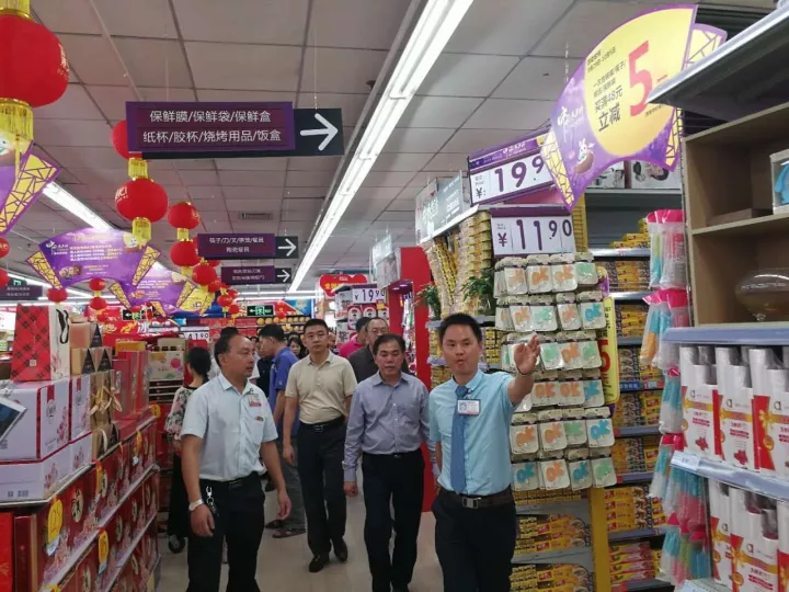 深圳市南山區(qū)領(lǐng)導(dǎo)蒞臨西麗店進(jìn)行節(jié)前安全檢查指導(dǎo)工作